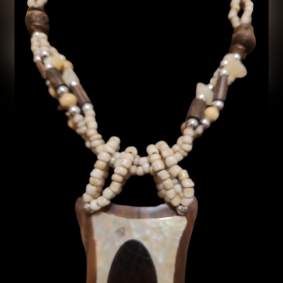 24" Vintage Beaded with Square Pendent Necklace L10 - Picture 2 of 3